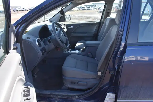 2005 Ford Freestyle SE AWD - Photo 8