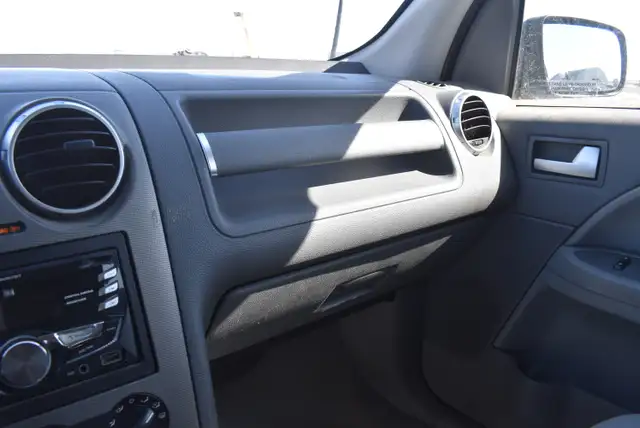 2005 Ford Freestyle SE AWD - Photo 13