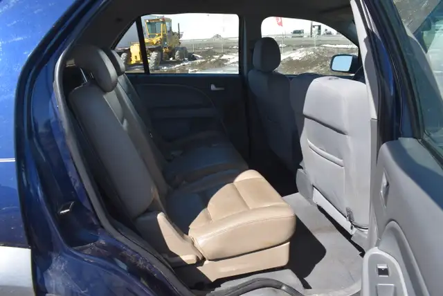 2005 Ford Freestyle SE AWD - Photo 23