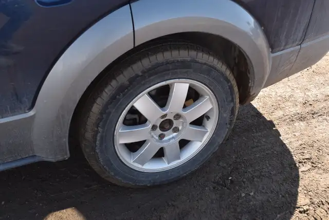 2005 Ford Freestyle SE AWD - Photo 33