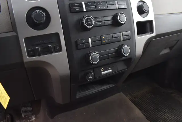 2010 Ford F-150 XLT - Photo 11