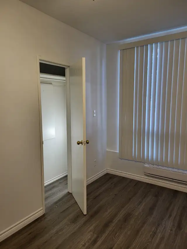 BACHELOR/STUDIO APARTMENT WITH PRIVATE ENTRANCE IN A HOUSE - Photo 6