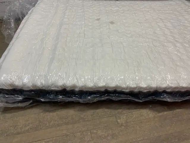 Brand New DOUBLE (12 Inches) Mattresses & Free Delivery - Photo 7
