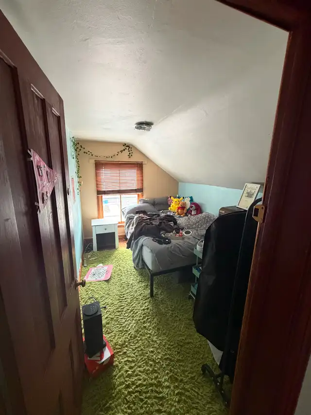 House rental near Queens University - Photo 6