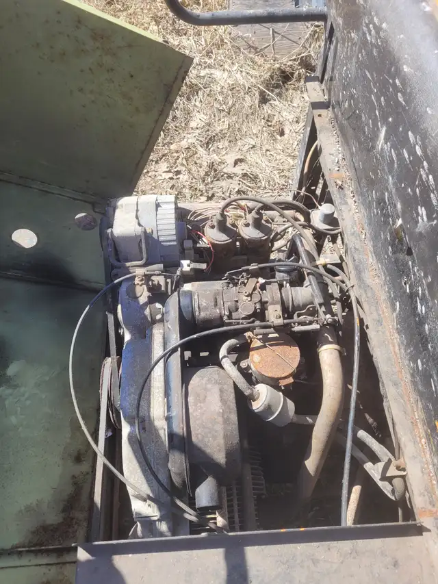 CUSHMAN WITH HYDRAULIC DUMPBOX 2 CYLINDER GAS ENGINE - Photo 7