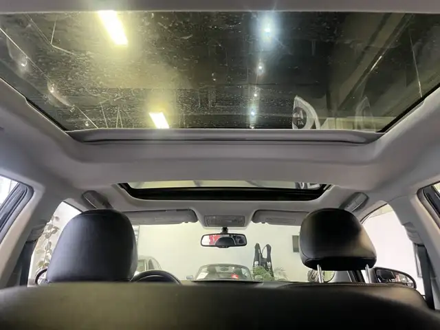 2015 Toyota Venza - Photo 28