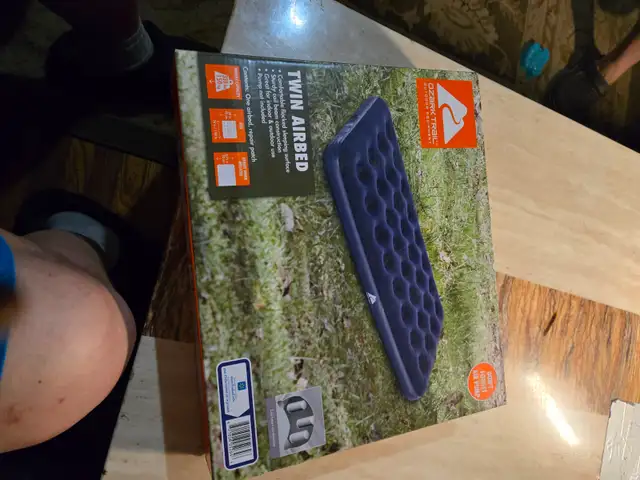 Air mattresses for sale. - Photo 3