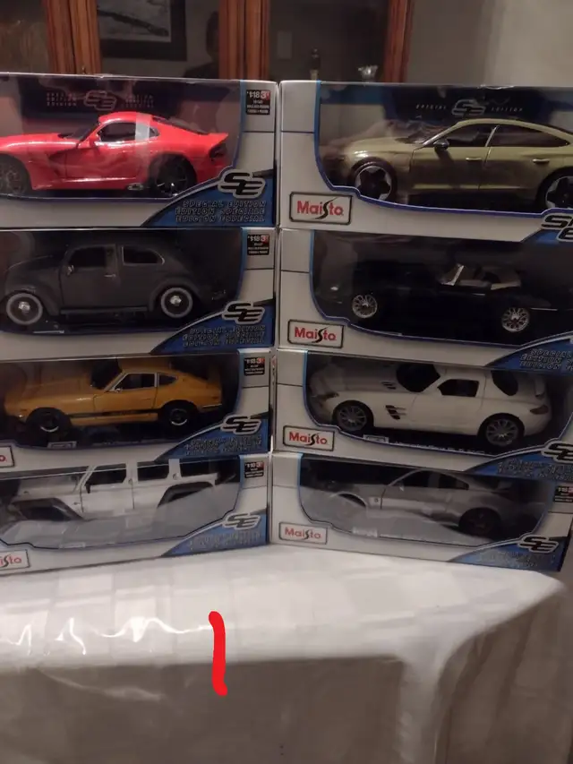 Maisto Diecast 1:18 Cars #2