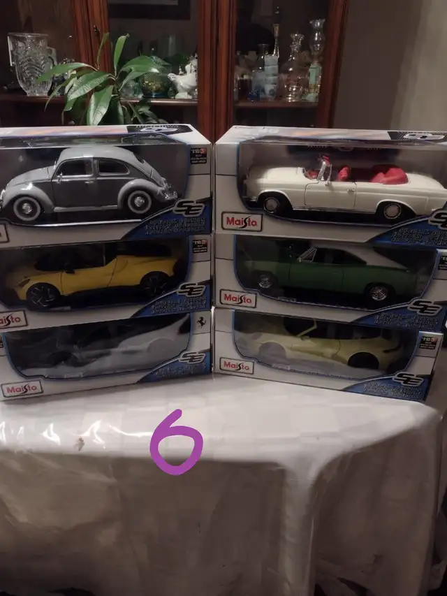 Maisto Diecast 1:18 Cars #2 - Photo 6