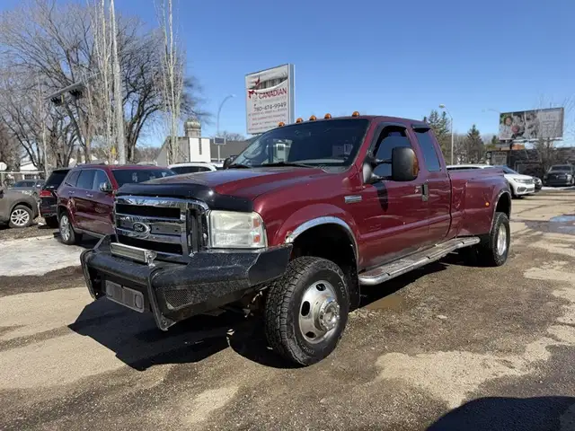 2006 Ford F-350 XLT Dually - Photo 3