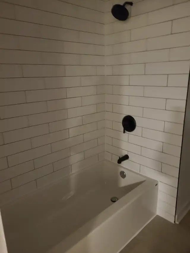 Very big 3 1/2 available now - Photo 10