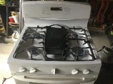 30 INCH PROPANE GAS STOVE $475