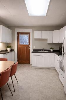 Four Bedroom Student Home in a Prime Downtown Guelph Location! - Photo 5