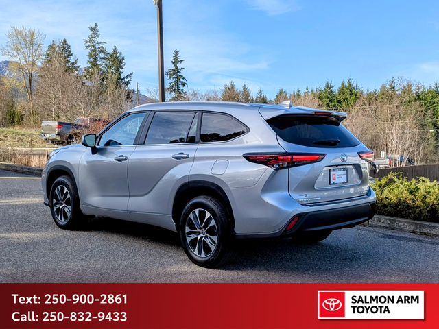 2025 Toyota Highlander XLE XLE AWD, NEW TIRES, NEAR NEW BRAKES - Photo 4