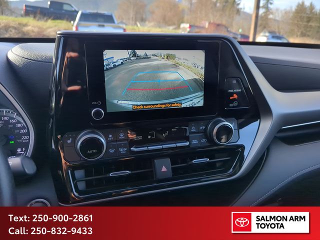 2025 Toyota Highlander XLE XLE AWD, NEW TIRES, NEAR NEW BRAKES - Photo 19