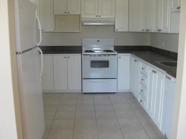 Spacious two bed two bath apartment for rent in Truro June 1 - Photo 4