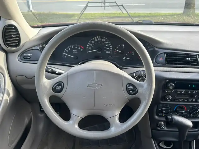 2002 Chevrolet Malibu - Photo 8