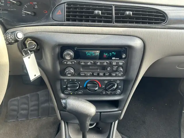 2002 Chevrolet Malibu - Photo 11