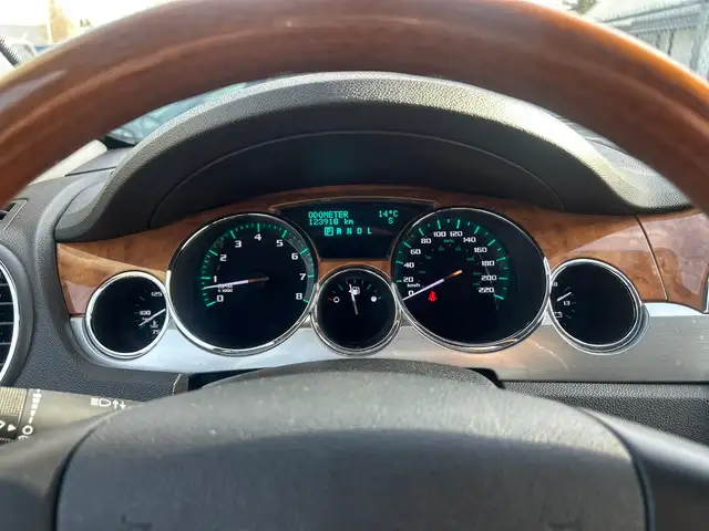 2010 Buick Enclave CXL - Photo 9