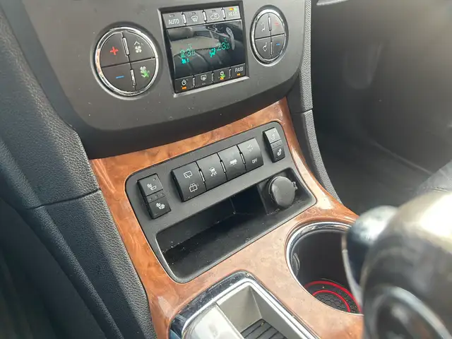 2010 Buick Enclave CXL - Photo 11