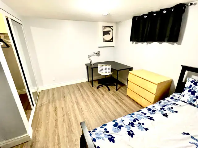 Furnished Room for rent 5 min walk to Algonquin College - Photo 2