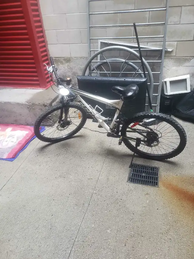 vélo de montagne CCM