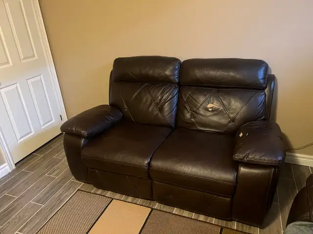 Dark brown leather recliner love seat & chair seat. Used In - Photo 4