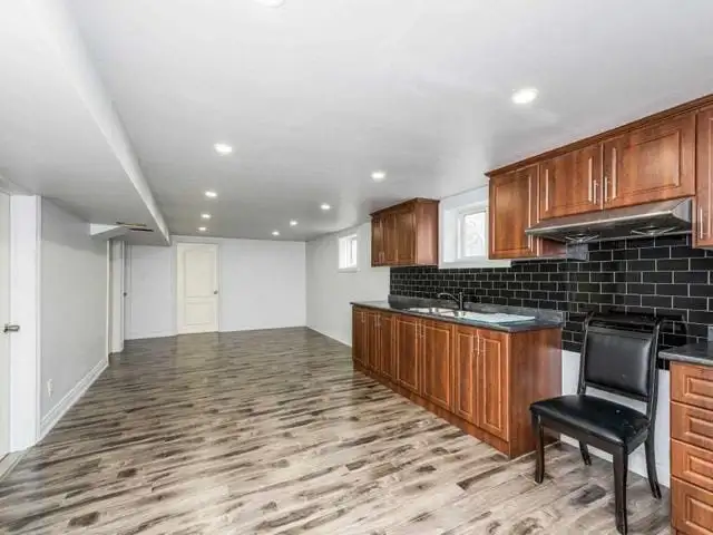 Basement  for rent - Photo 5