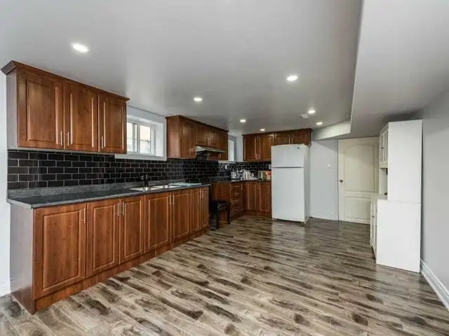 Basement  for rent - Photo 6