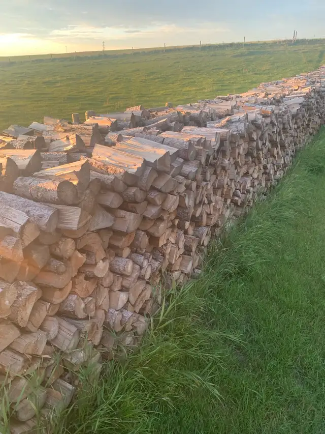 Tamarack Firewood/ Free Delivery - Photo 2