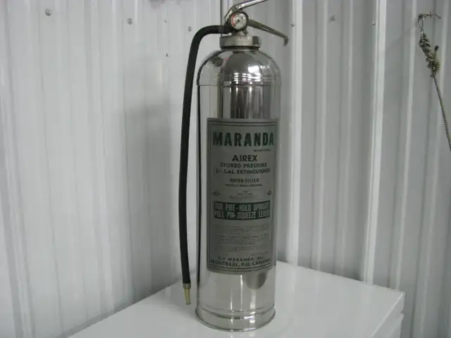 Extincteur ( Vintage )