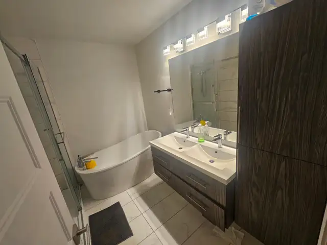 Roommate townhouse - Photo 9