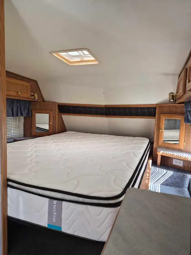 1999 Kodiak K22 2 - Photo 2