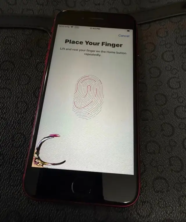 Apple iPhone SE - Photo 5