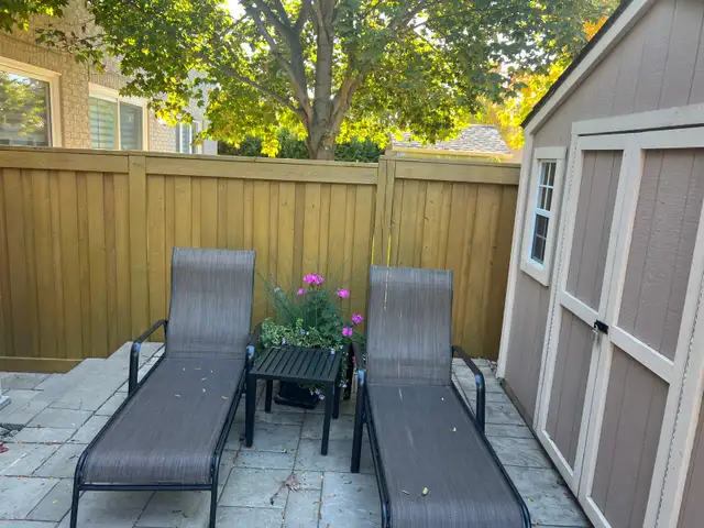 Fence decks power wash and stain finish - Photo 2