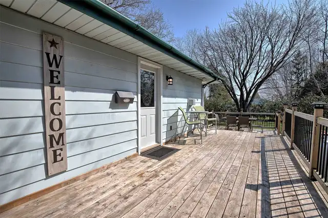 2 Bedroom Cottage-Style Home w/ Lake Access – Near Bobcaygeon