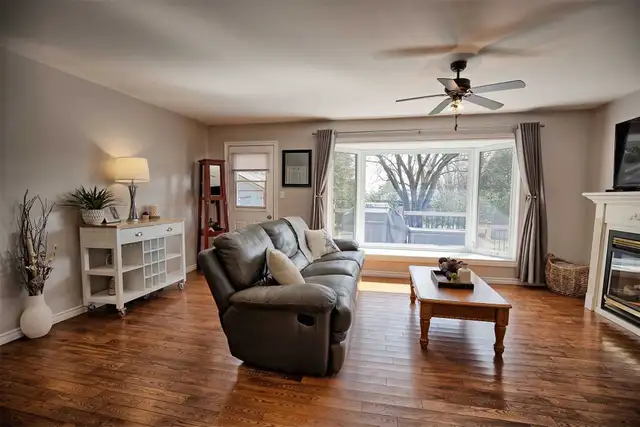 2 Bedroom Cottage-Style Home w/ Lake Access – Near Bobcaygeon - Photo 5