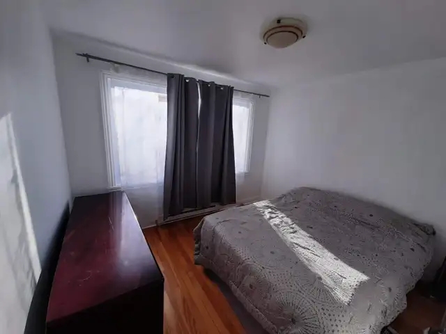 Large 9½ (5½ Basement) Plex For Rent Ville StLaurent/Ahuntsic - Photo 7