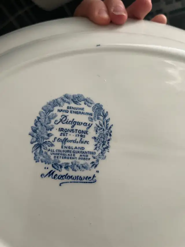 Antique Dishes - Photo 5