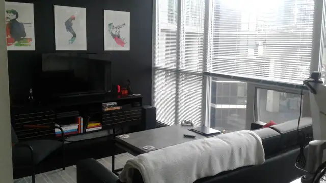 1 bed study :2000 Downtown Core/Waterfront/Cityplace/Fort York - Photo 2