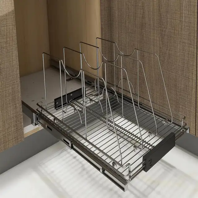 Richelieu Adjustable Pull-Out Pan Divider 3344150