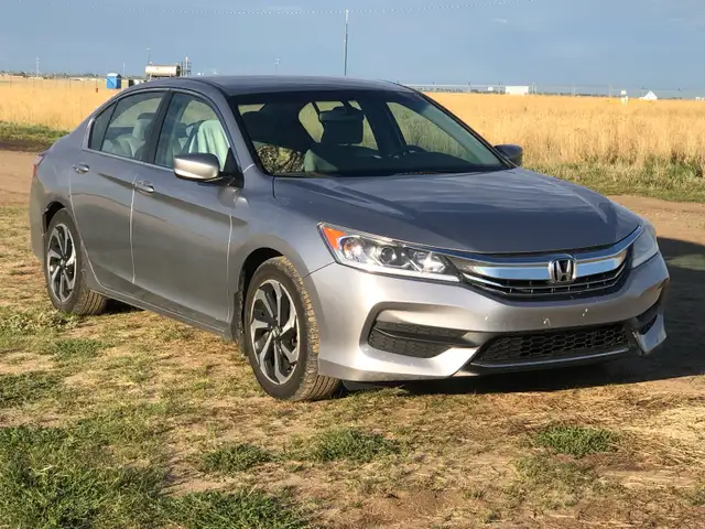 2016 Honda Accord LX - Photo 7