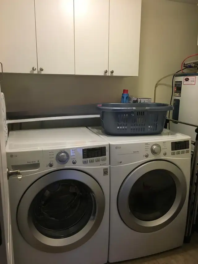 Grand 4 1/2 à louer – Unité de coin lumineuse! ✨ - Photo 4