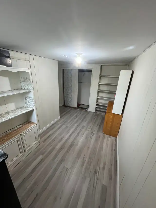 Two bedrooms basement for rent in Etobicoke from May 1st - Photo 3