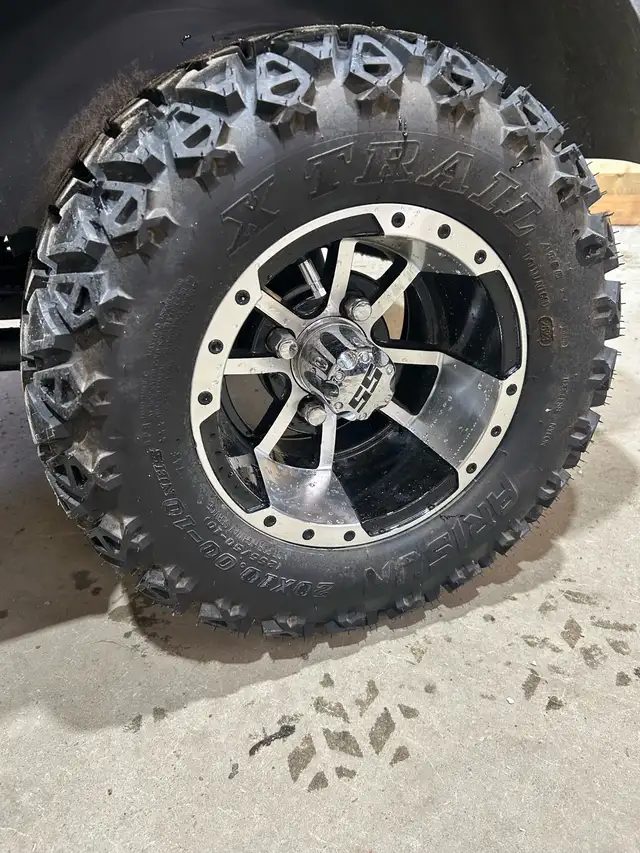 Yamaha Golf Cart - Photo 4