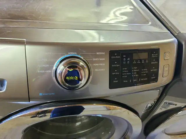 MINT! Samsung 27' Stainless Front-Load Stackable Washer & Dryer - Photo 3