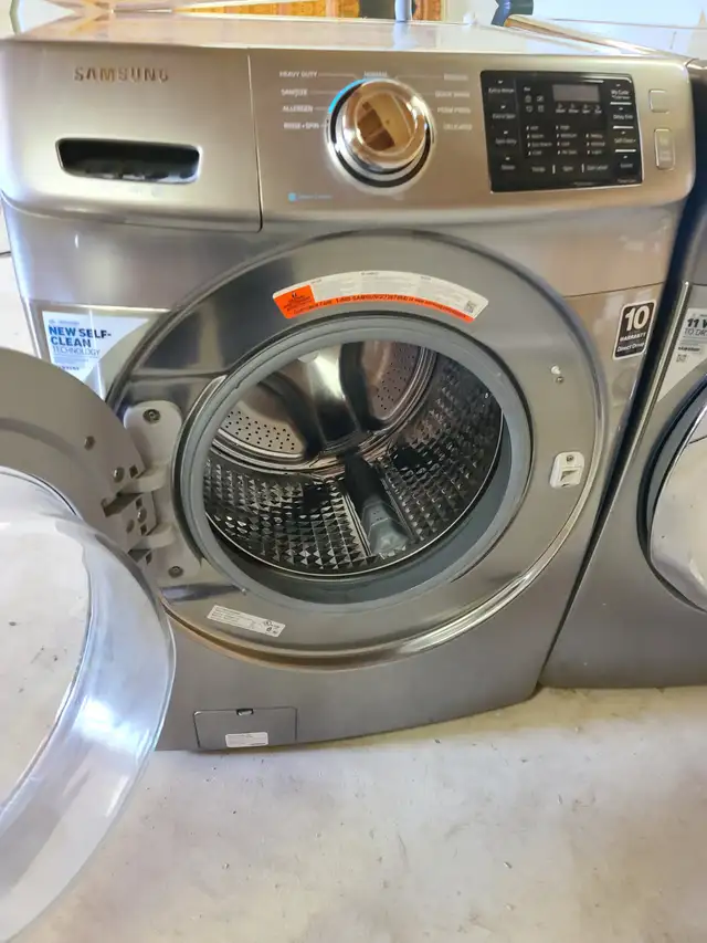 MINT! Samsung 27' Stainless Front-Load Stackable Washer & Dryer - Photo 4