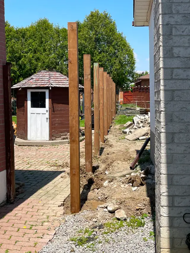 Post Hole Digging - Photo 3