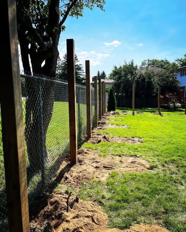 Post Hole Digging - Photo 7