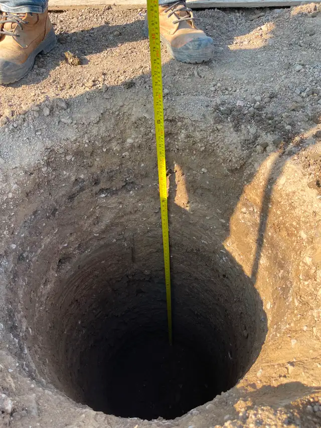 Post Hole Digging - Photo 10